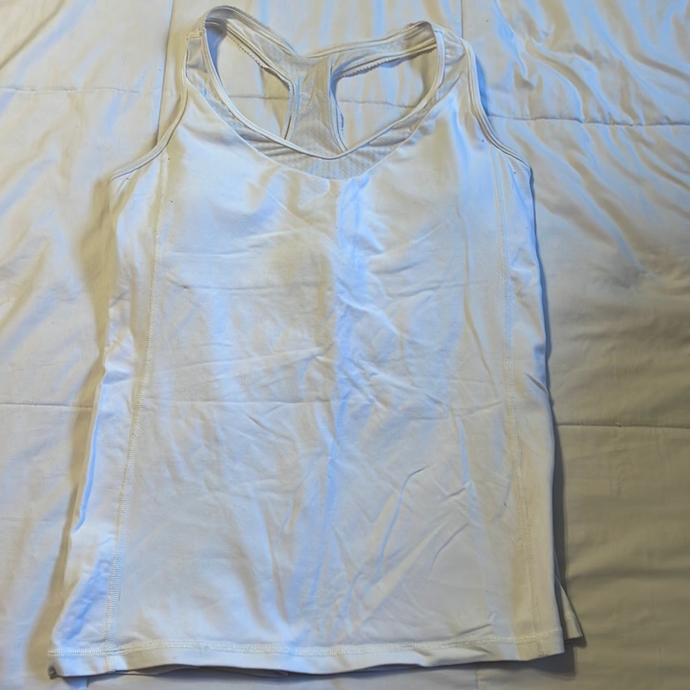 Lululemon white tank top with built in bra